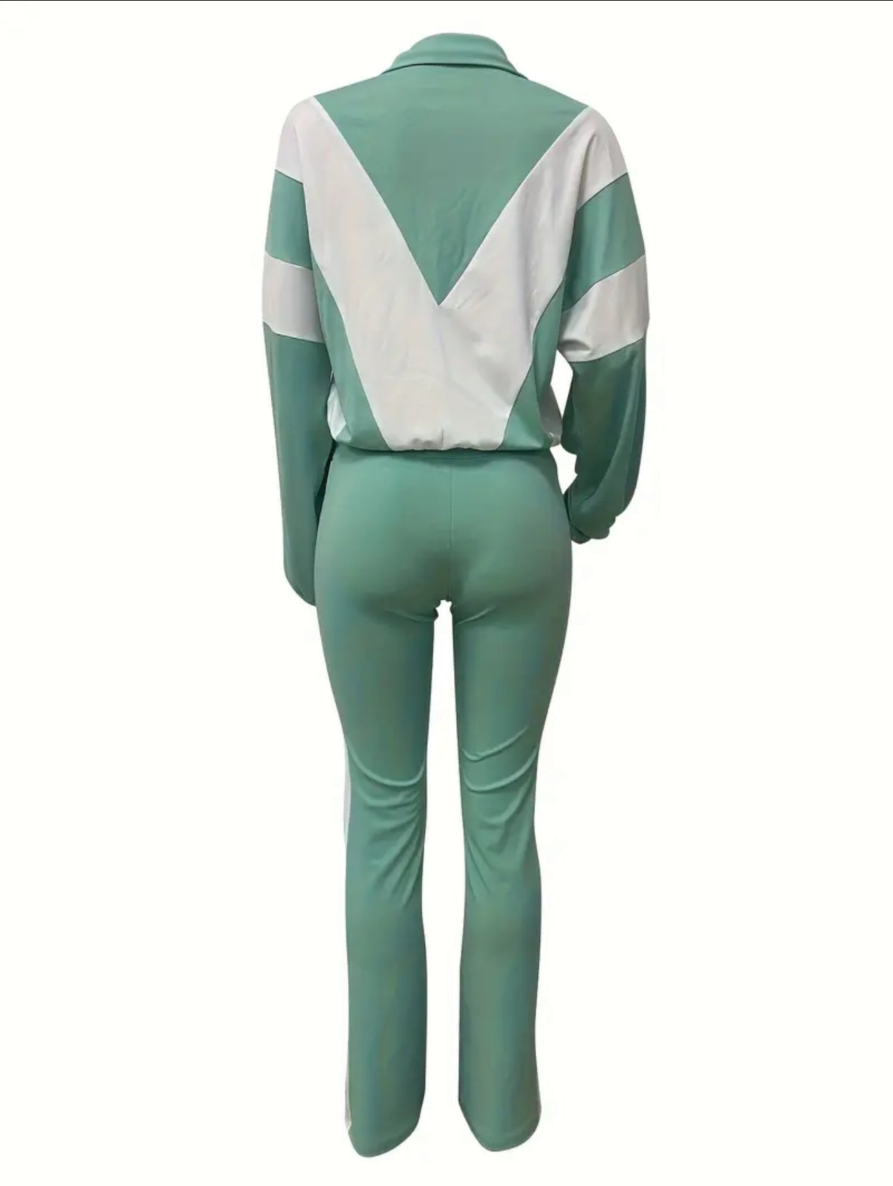 TYN Women’s CrossTrend Two-Piece Set