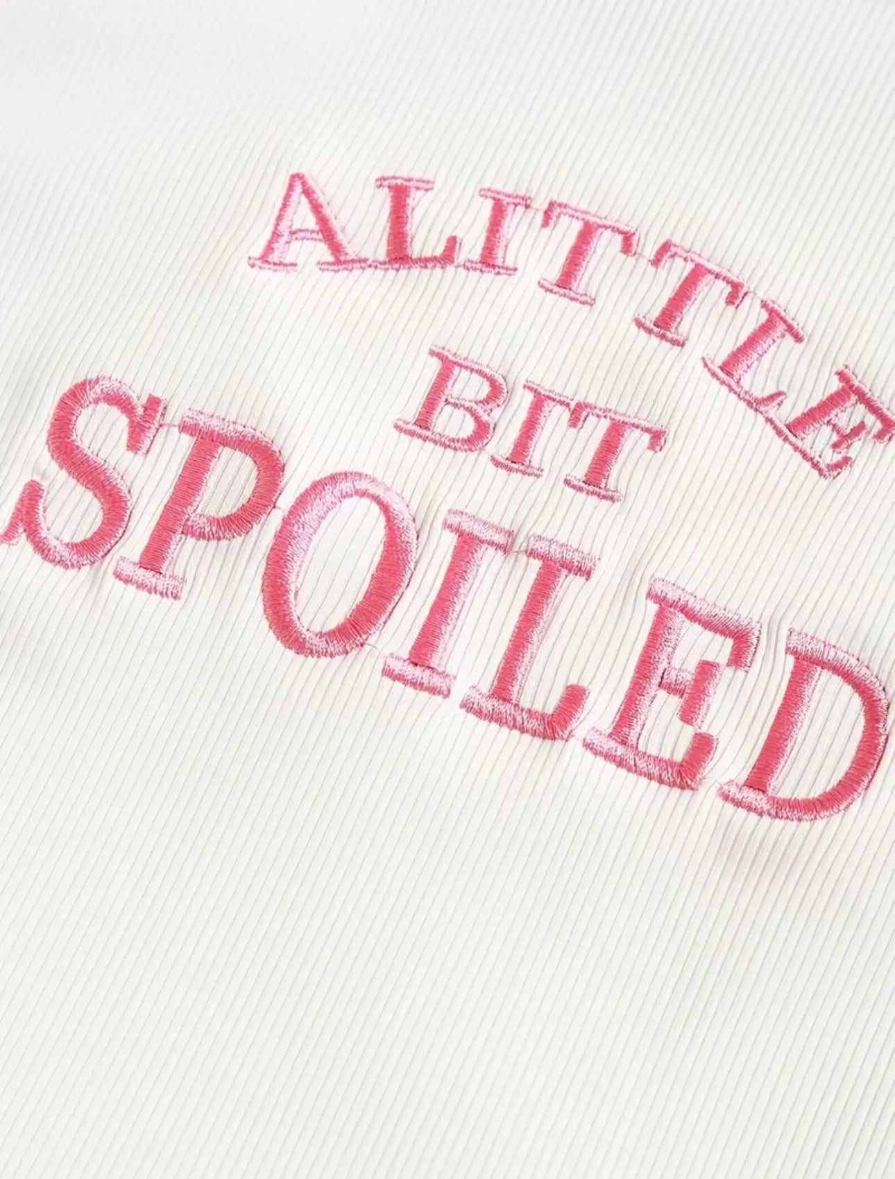 Embroidered Letter Crop Tee – Women’s Casual Fit