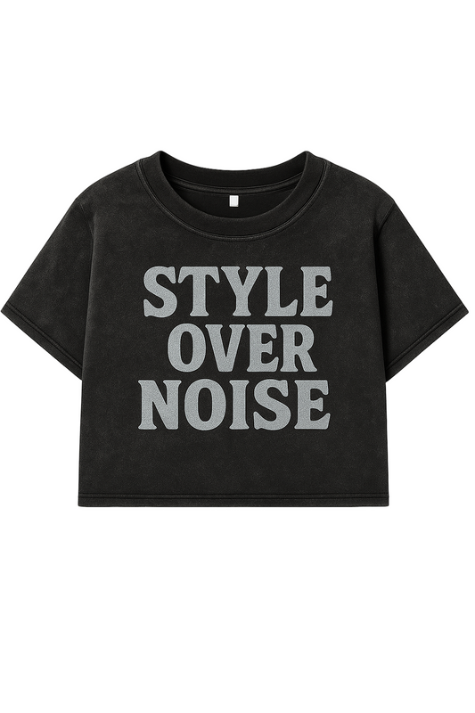 STYLE OVER NOISE CROPPED WOMEN’S TEE