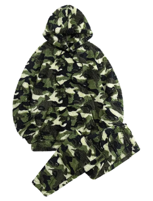 Men’s Wild Cozy Camo Tracksuit